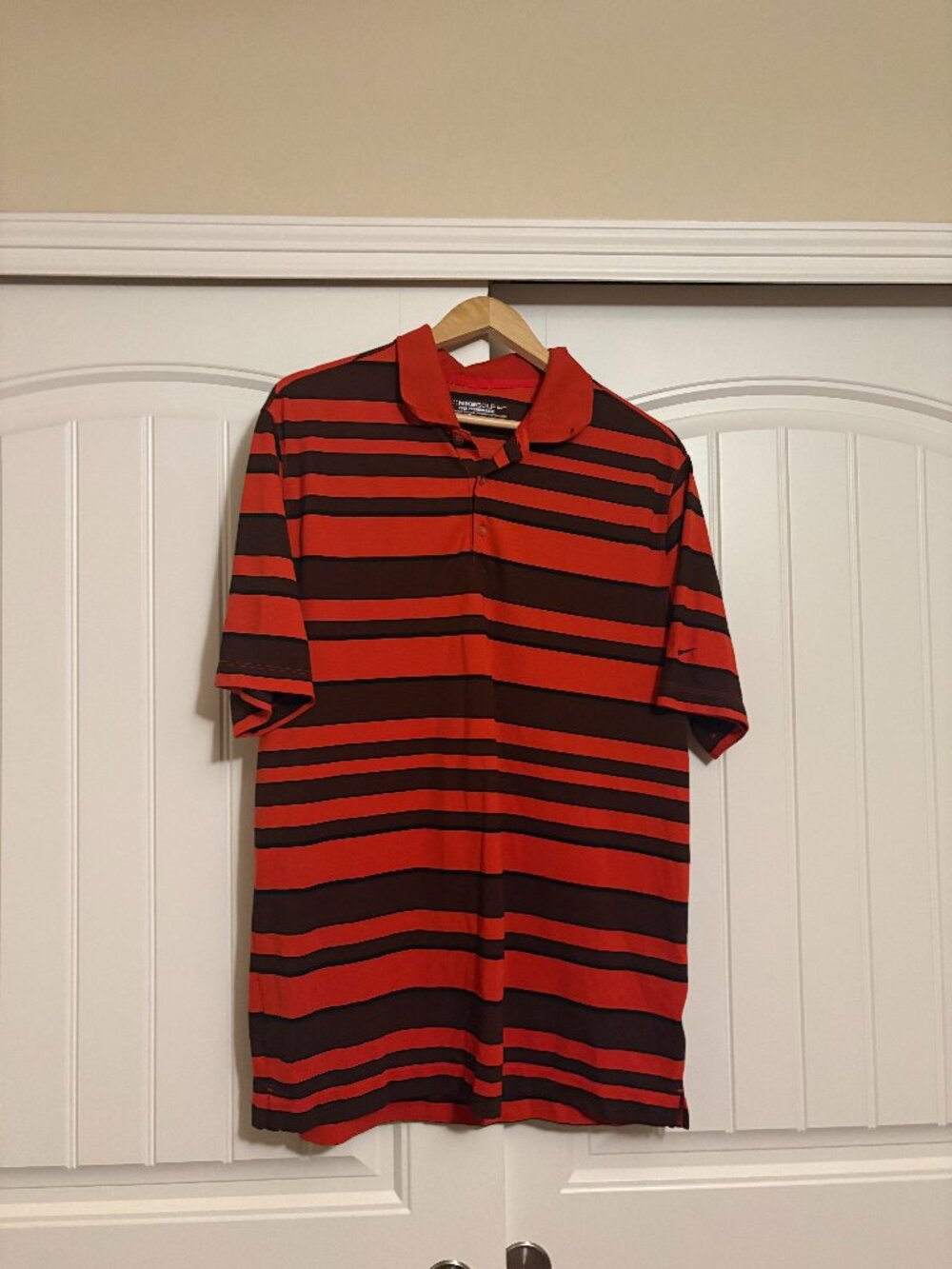 Nike Golf Polo Shirt XL Xtra Large Red Striped Short Sleeve Collared Dri Fit